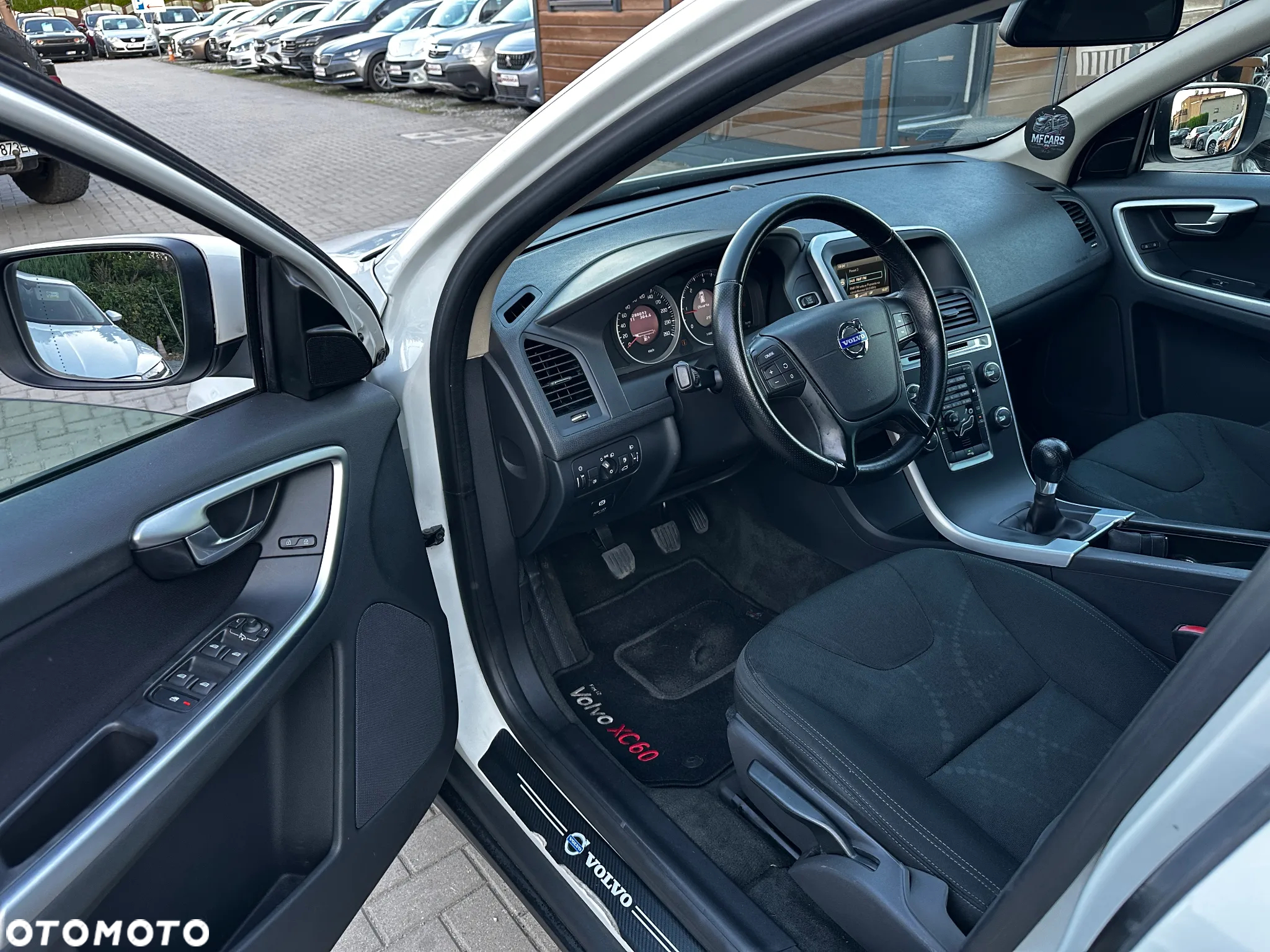 Volvo XC 60 - 6