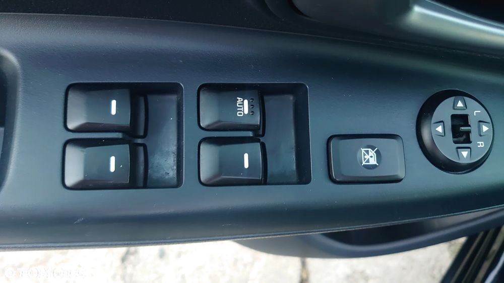 Kia Rio 1.2 Dream Team Edition - 24