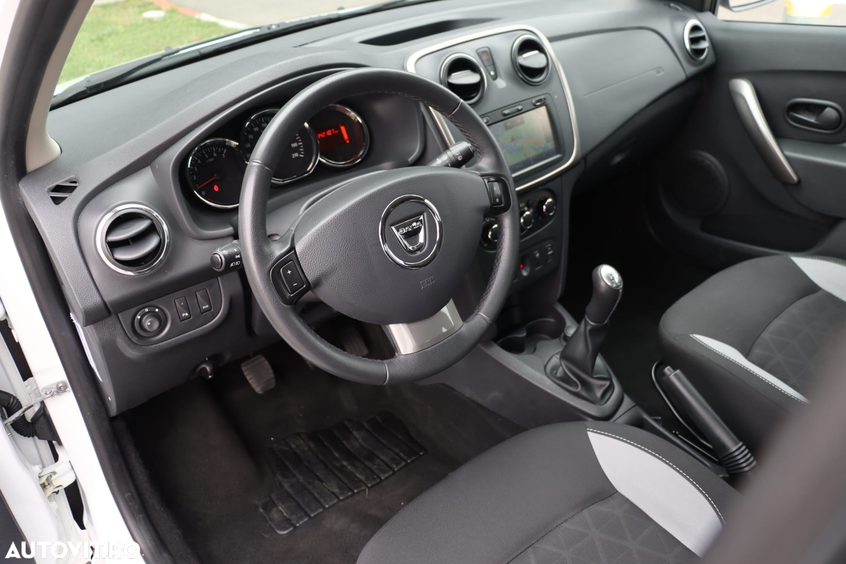 Dacia Sandero Stepway TCe 90 (S&S) Celebration - 14