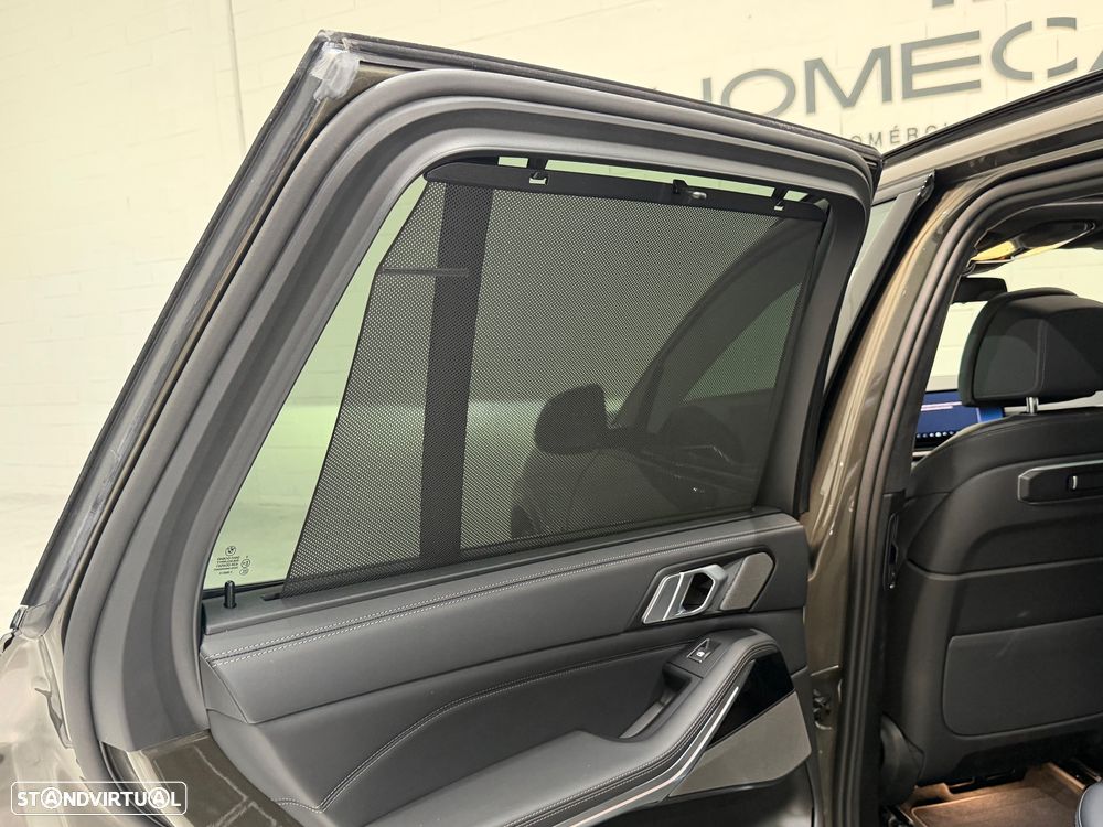 BMW X5 50 e xDrive Pack M Desportivo Pro - 38
