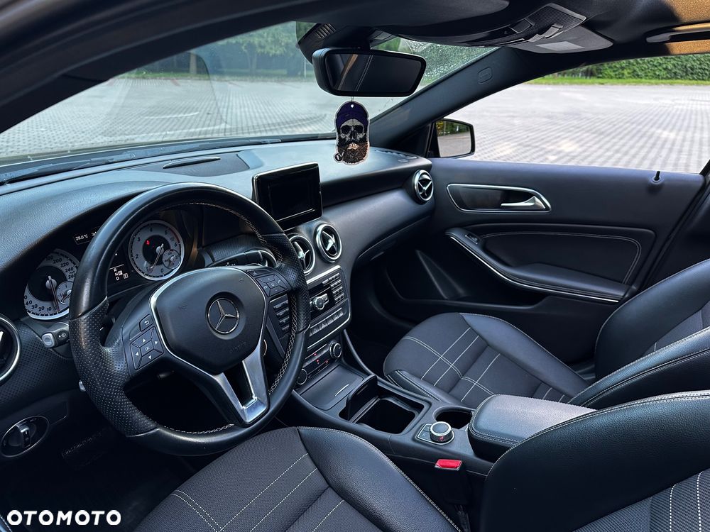Mercedes-Benz Klasa A 200 CDI 7G-DCT AMG Line - 9