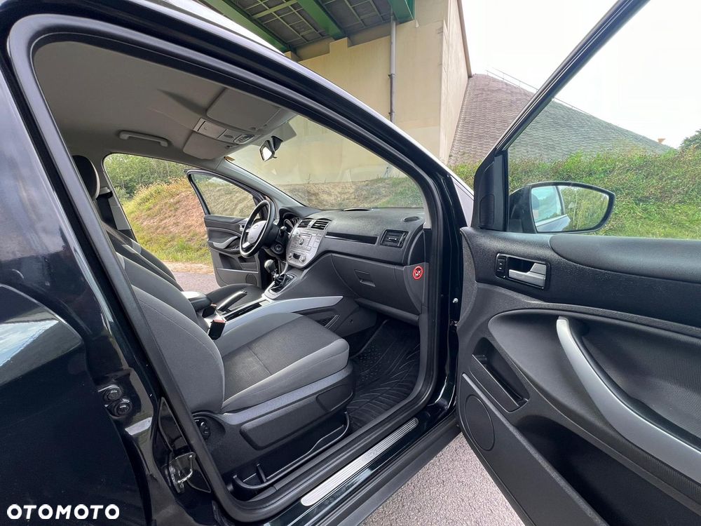 Ford Kuga 2.0 TDCi Titanium - 23