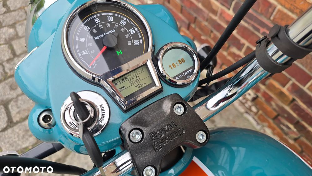 Royal Enfield Classic - 9