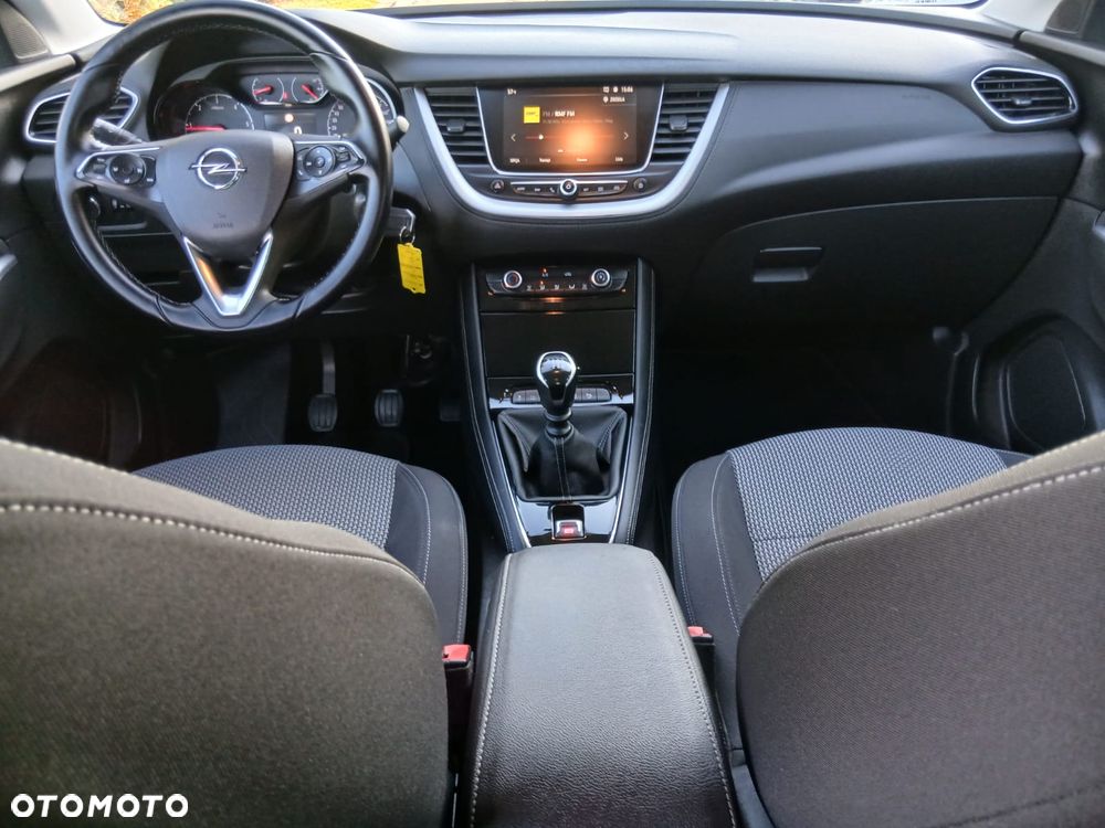 Opel Grandland X 1.5 D Start/Stop Business Edition - 32