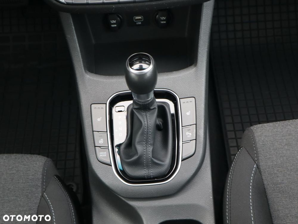 Hyundai i30 1.5 T-GDI 48V Comfort DCT - 14