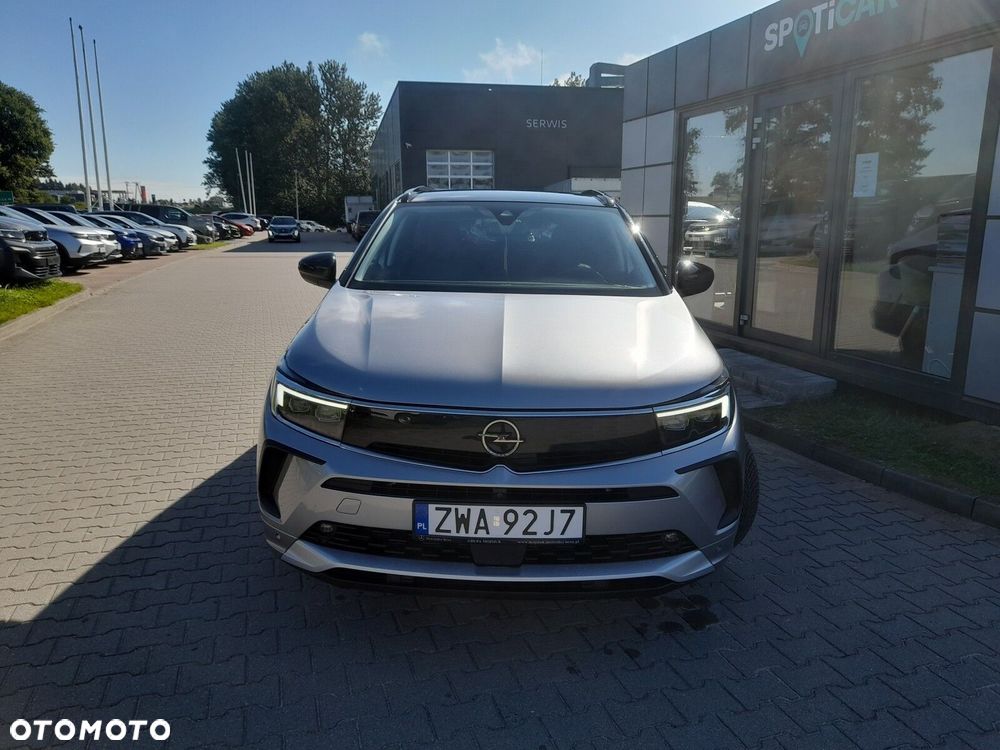 Opel Grandland 1.2 T Business Elegance S&S - 9