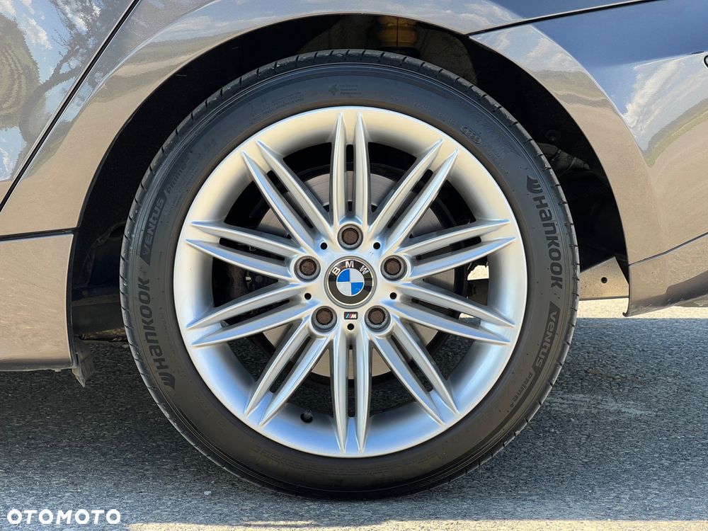 BMW Seria 1 120i - 9