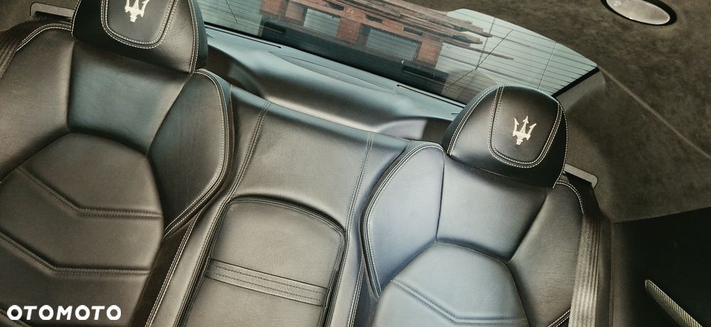 Maserati gran turismo maska pokrywa silnika - 7