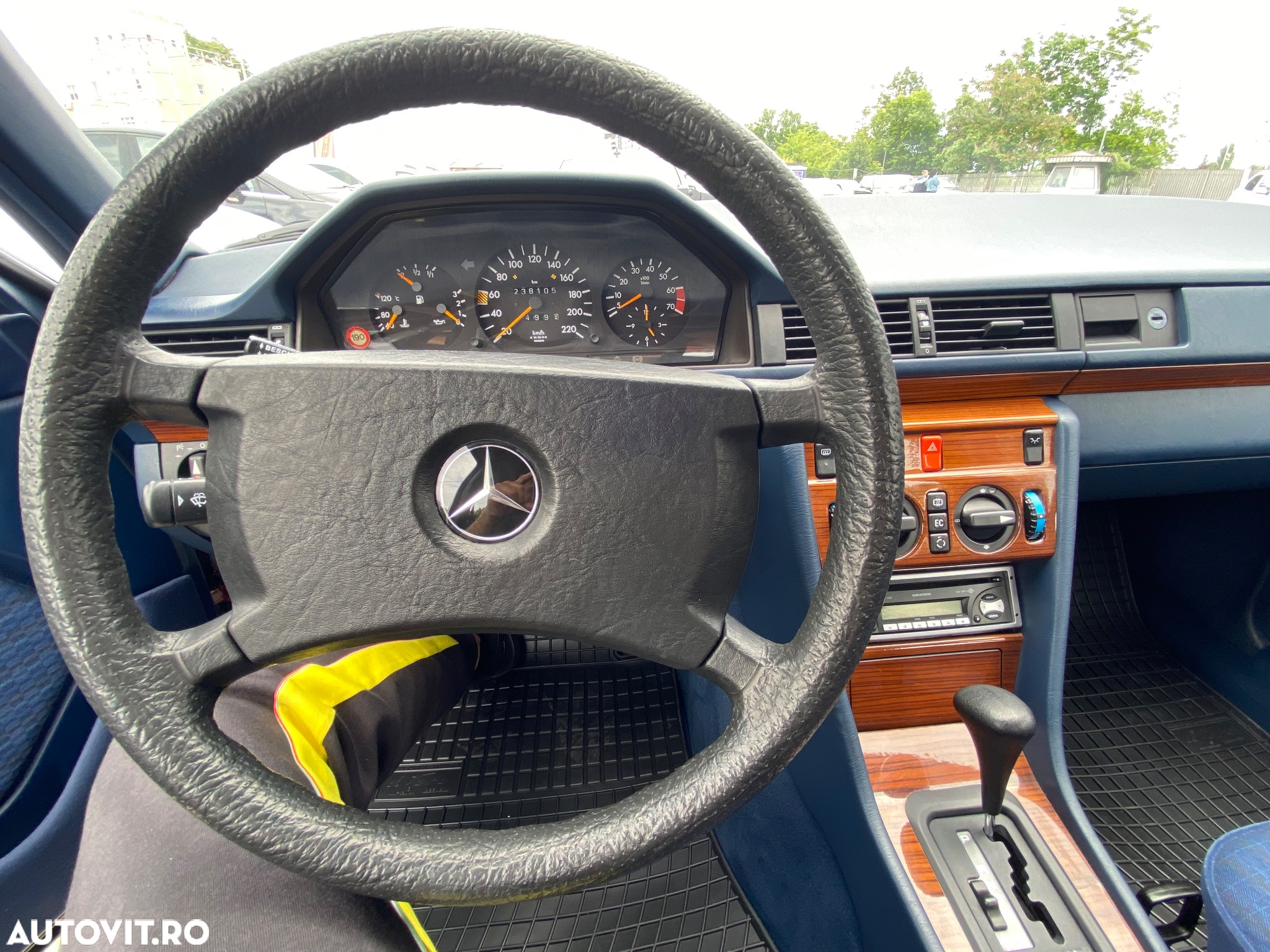 Mercedes-Benz W124 - 3