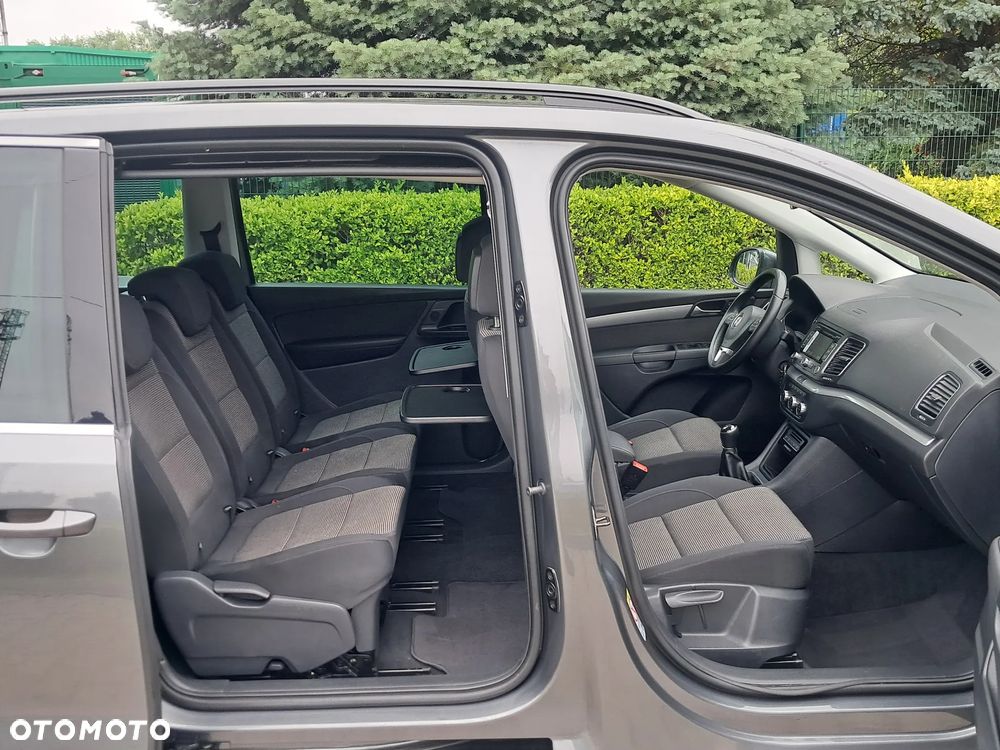 Volkswagen Sharan 2.0 TDI Blue Motion Style - 23