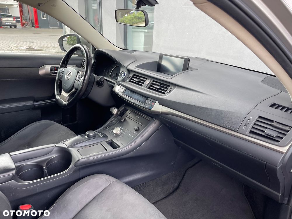 Lexus CT 200h Elegance - 16