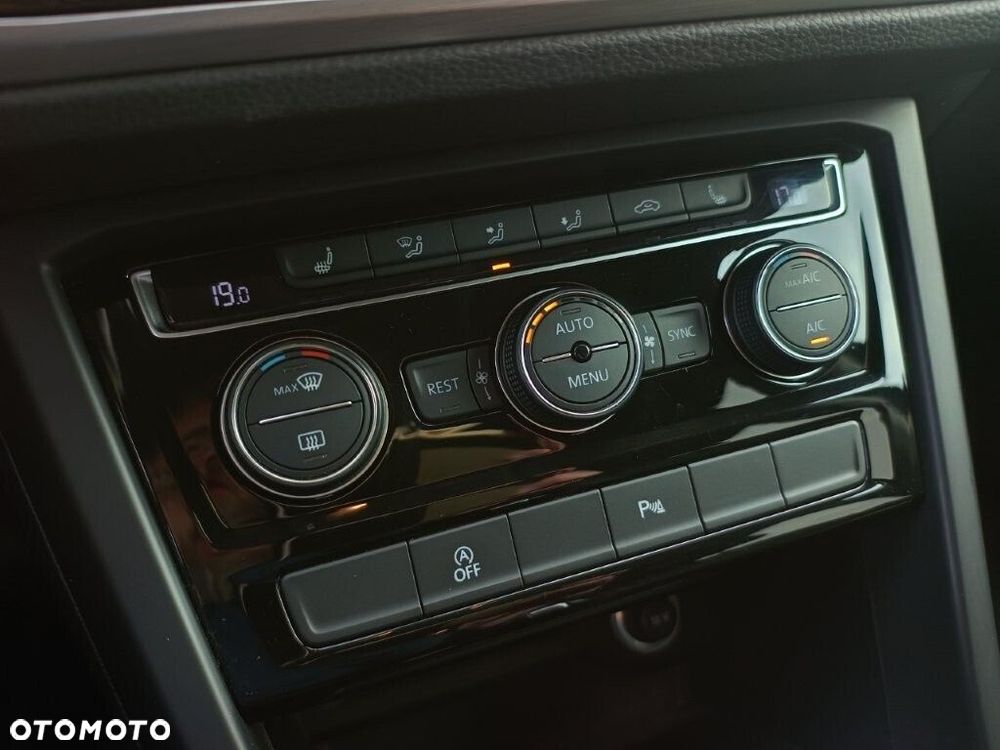 Volkswagen Touran 1.5 TSI EVO Comfortline DSG - 19