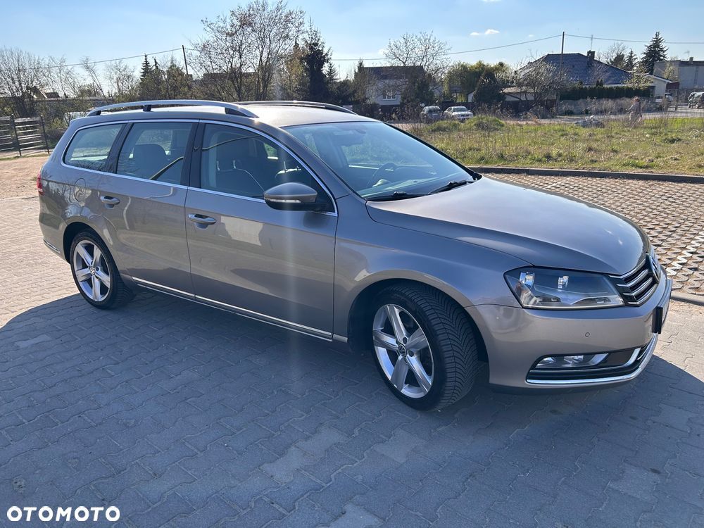 Volkswagen Passat 2.0 Blue TDI SCR Highline - 9