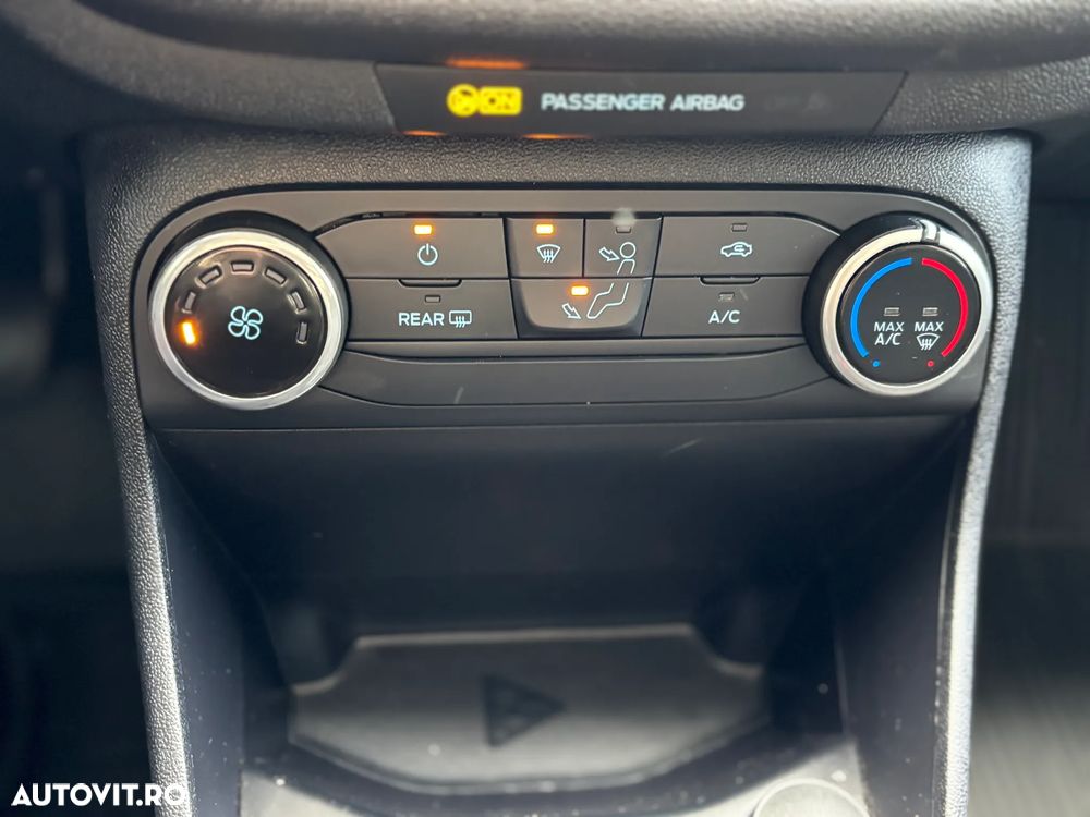 Ford Fiesta 1.1 Trend Connected - 25