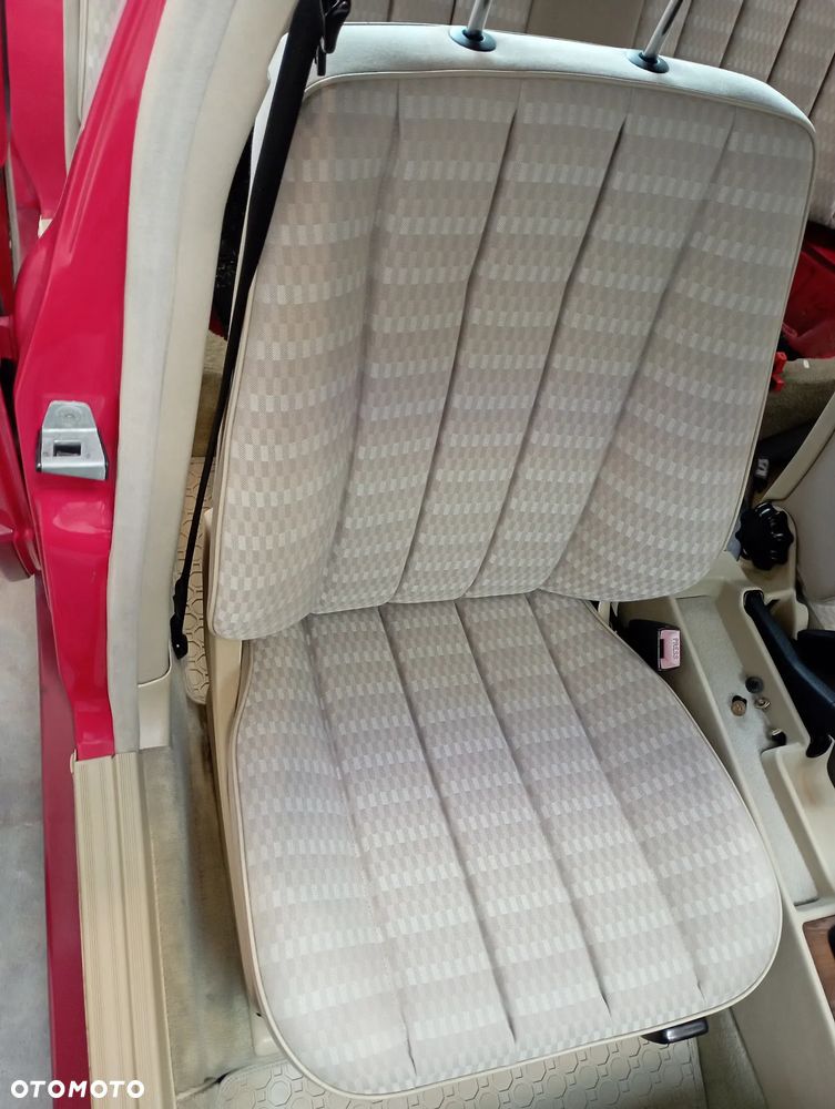 Mercedes-Benz W201 (190) - 26