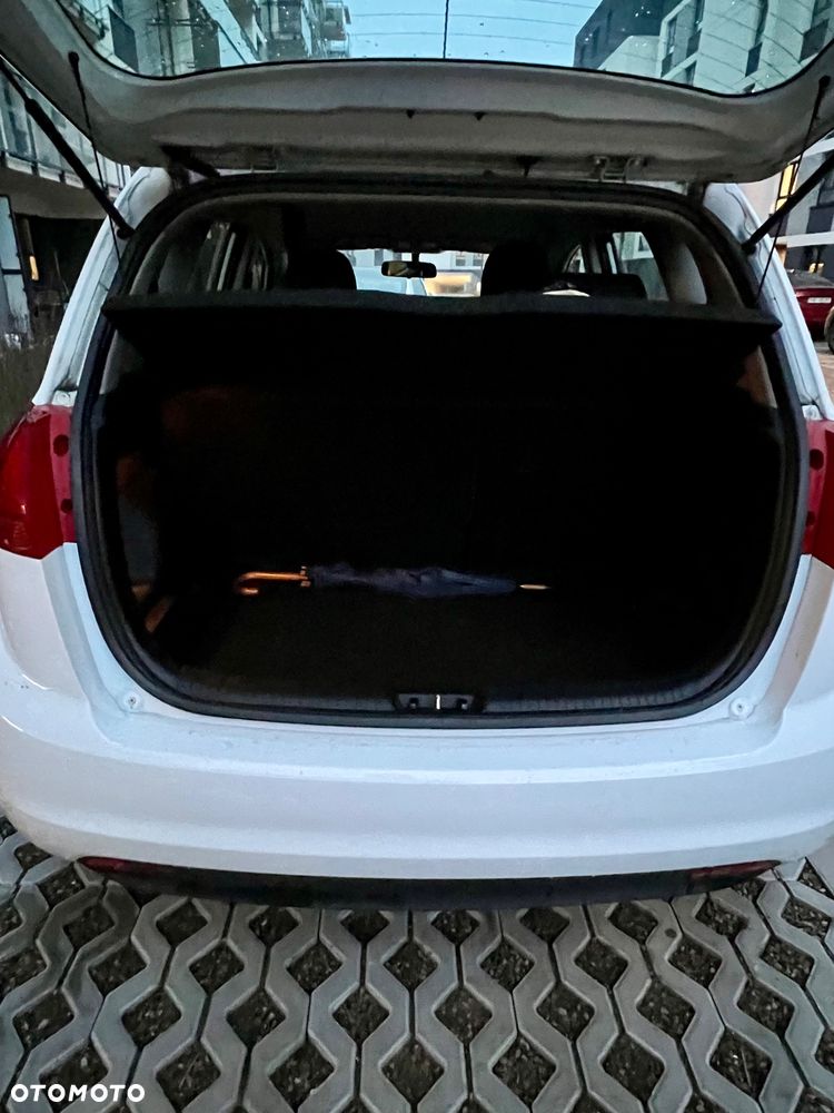 Kia Venga 1.4 CRDi S - 10