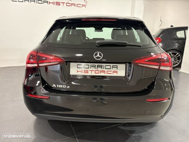 Mercedes-Benz A 180 d Style Plus - 3