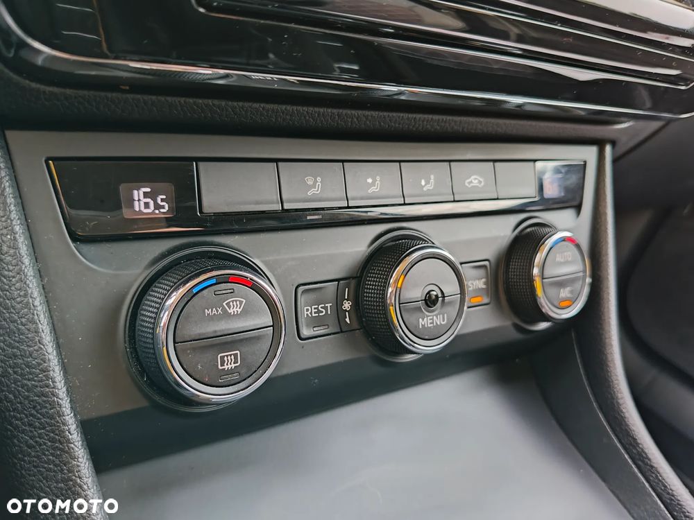 Skoda Superb 1.8 TSI Ambition - 27