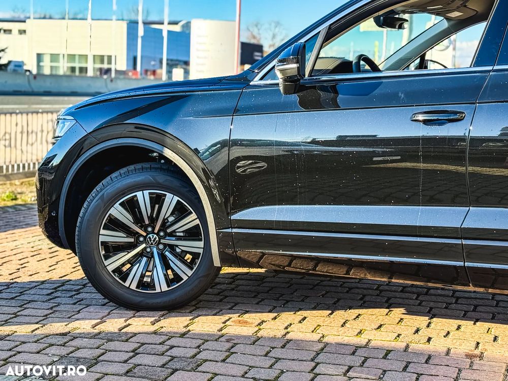 Volkswagen Touareg V6 TDI 4MOTION Elegance - 32