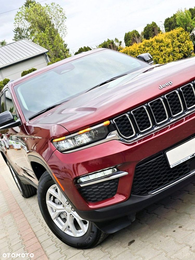 Jeep Grand Cherokee - 11