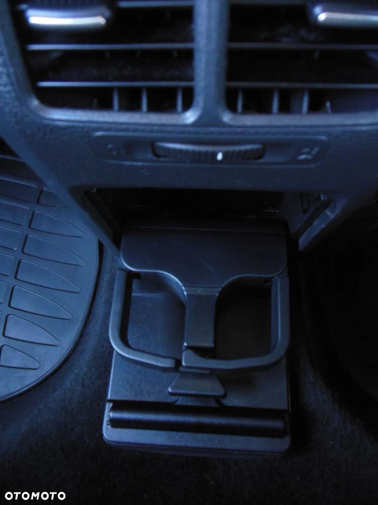 Volkswagen Golf 1.4 TSI Highline - 26