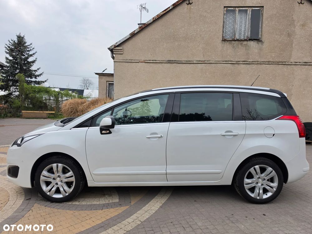 Peugeot 5008 - 5