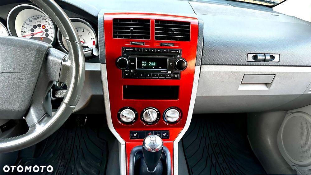 Dodge Caliber 1.8 SE - 24