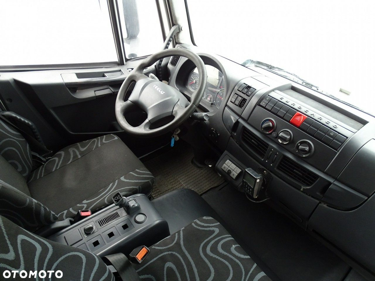 Iveco EuroCargo 190E28 Izoterma Chłodnia Chereau Sprowadzony - 21