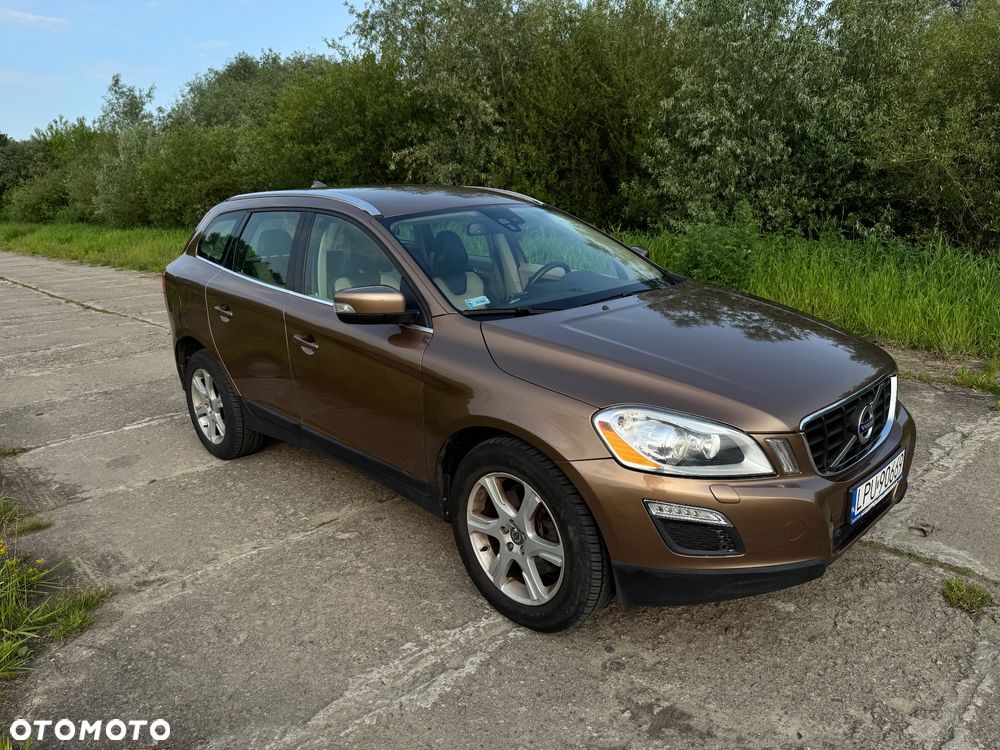 Volvo XC 60 2.4D AWD Momentum - 1
