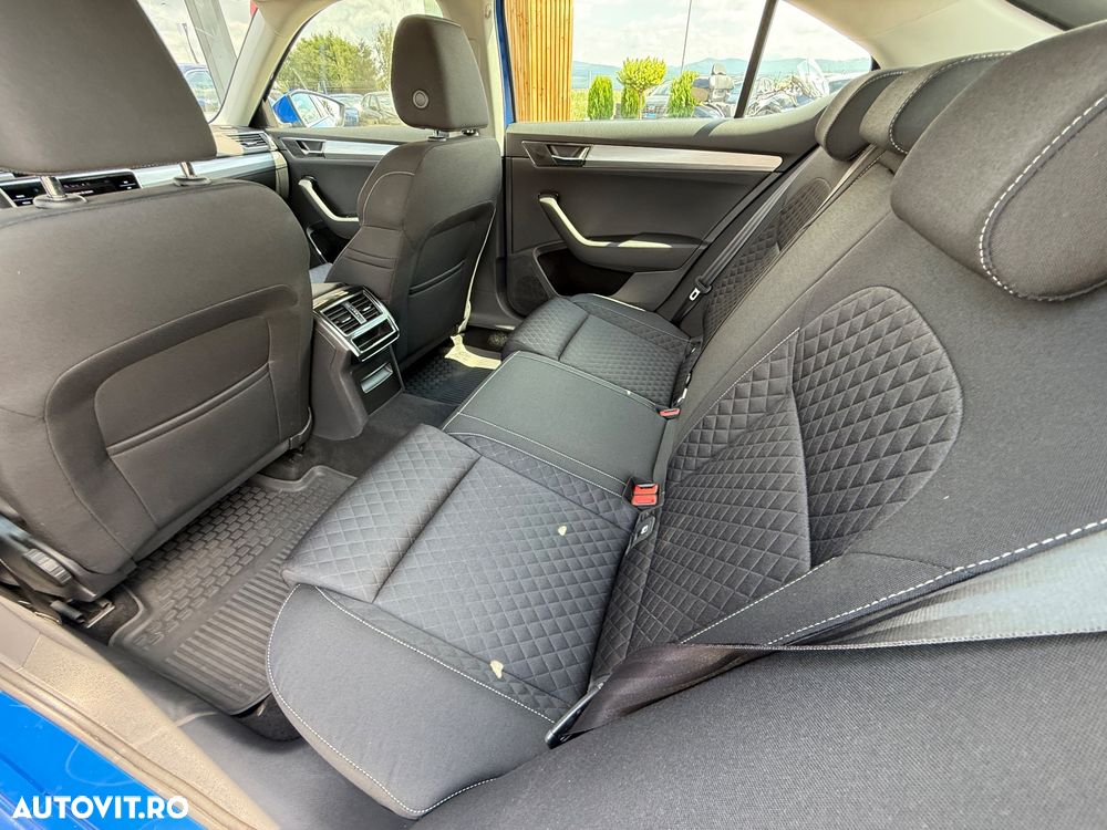 Skoda Superb 1.5 TSI DSG Ambition - 17