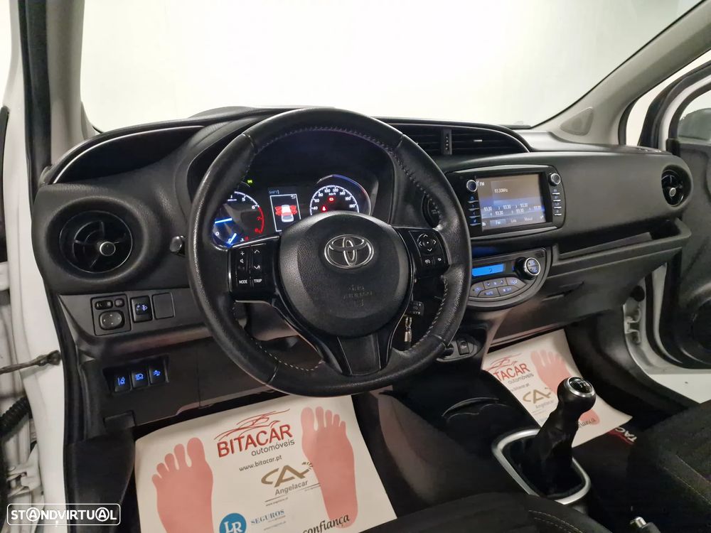 Toyota Yaris 1.0 VVT-i Comfort+P.Style - 44
