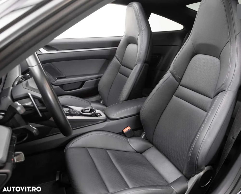 Porsche 911 Carrera PDK - 7