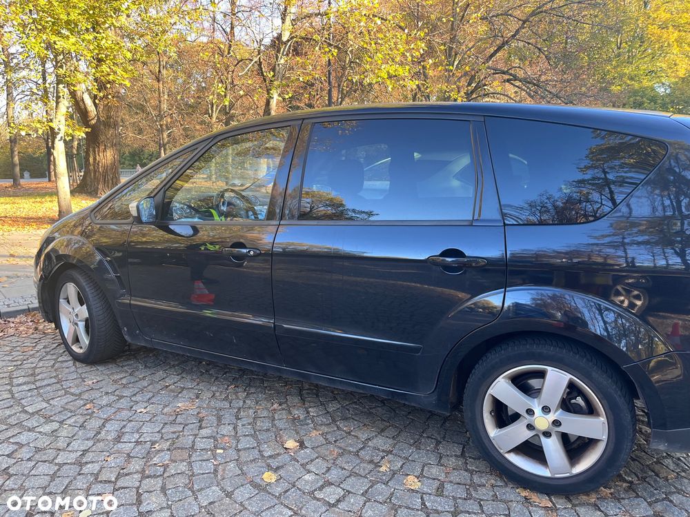 Ford S-Max - 10