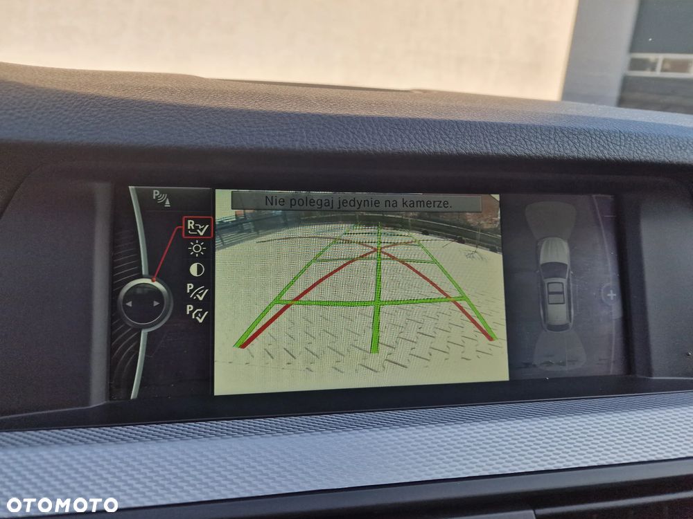 BMW Seria 5 520d - 27