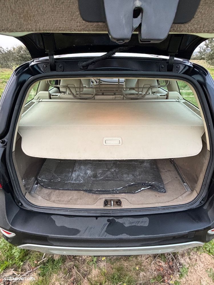 Volvo XC 70 D5 Momentum Geartronic - 13