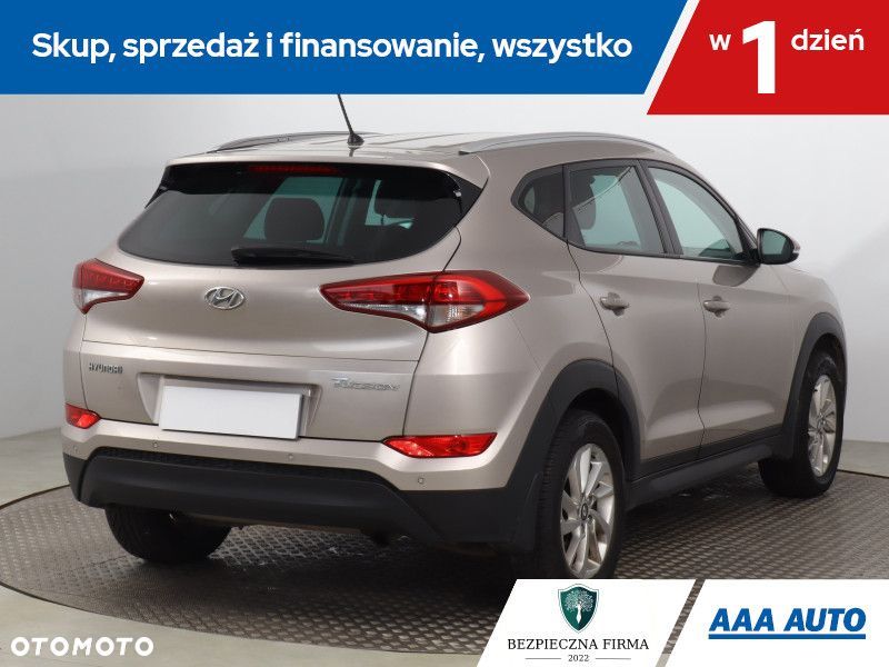 Hyundai Tucson - 7