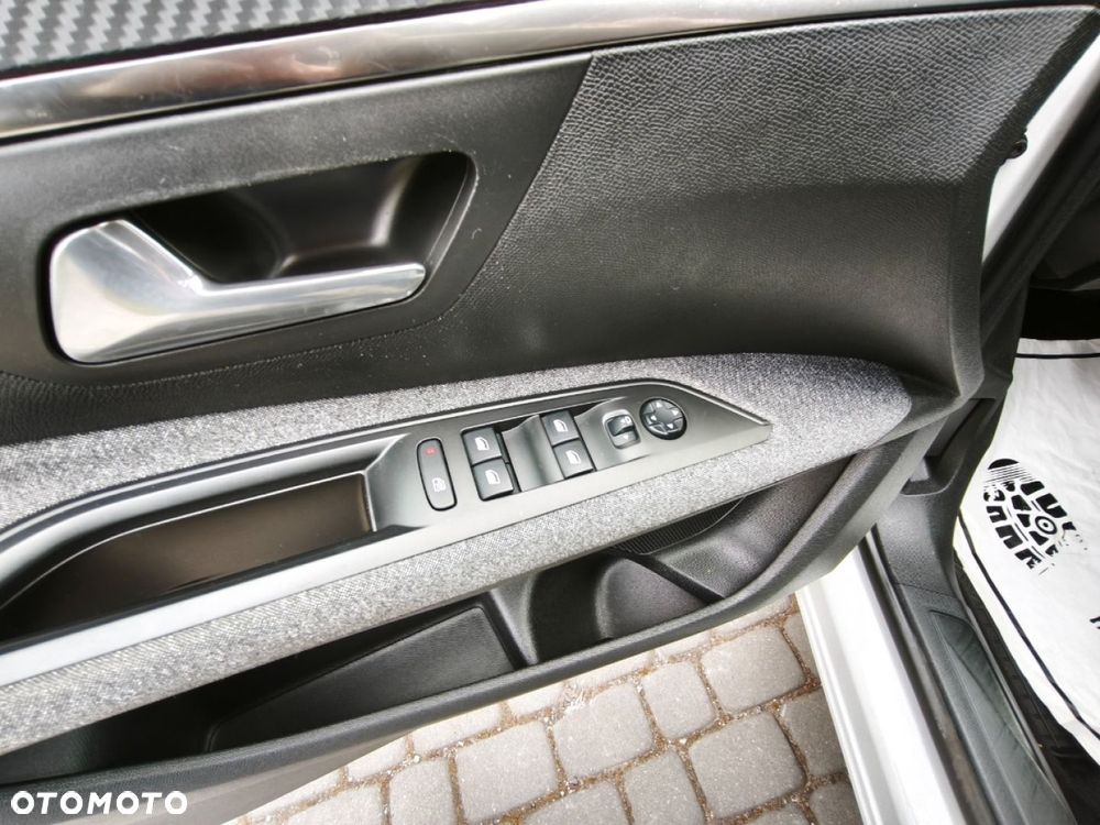 Peugeot 5008 - 14