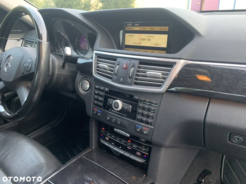 Mercedes-Benz Klasa E 350 CDI BlueEff Avantgarde - 27