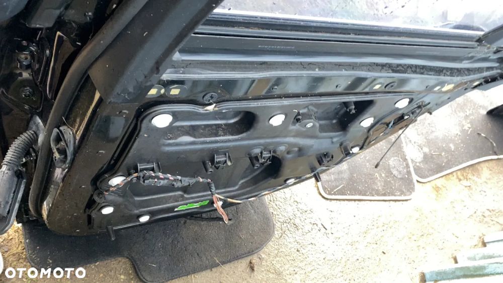 DRZWI BMW F01 PRAWY TYŁ KOLOR 668 - 7