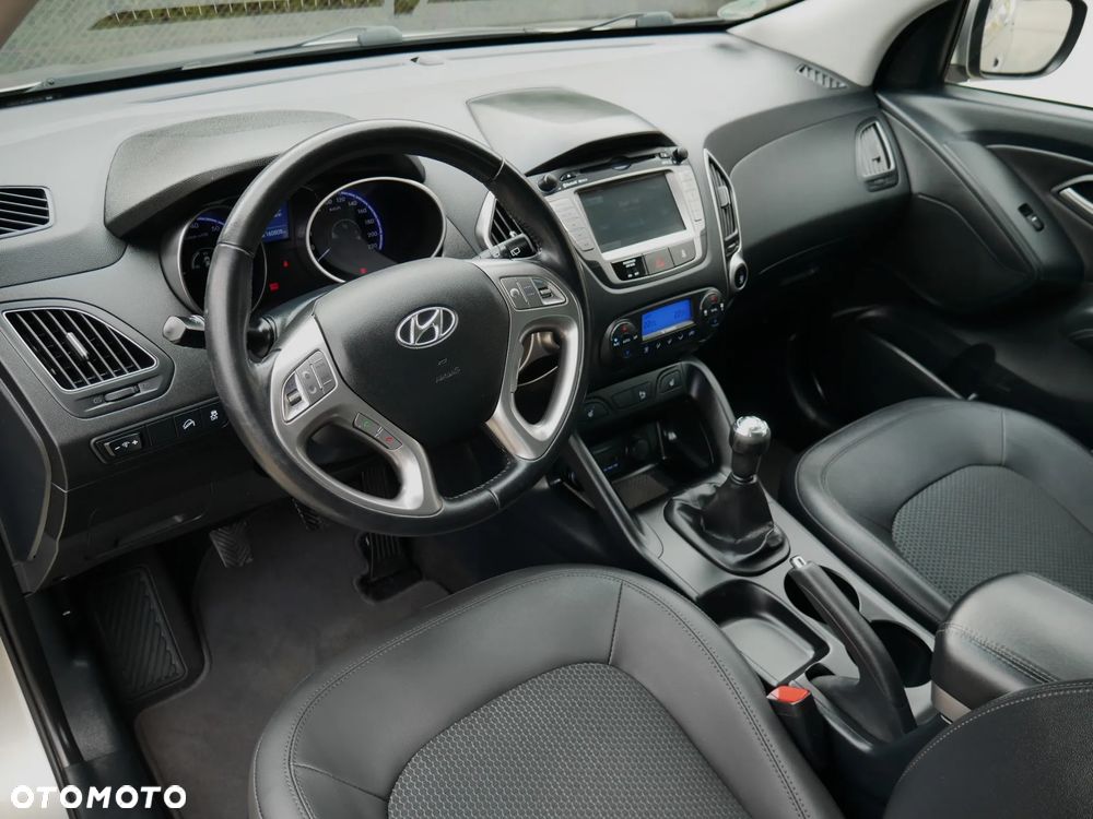 Hyundai ix35 2.0 Premium 2WD - 22