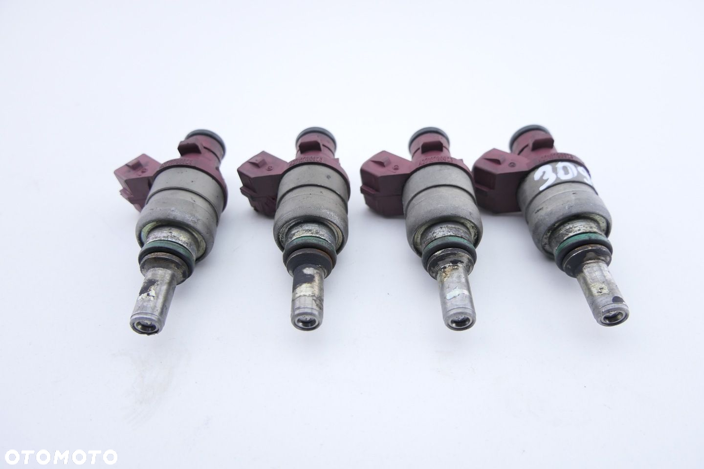 Wtryskiwacz W203 1.8 Kompressor A2710780023 - 2