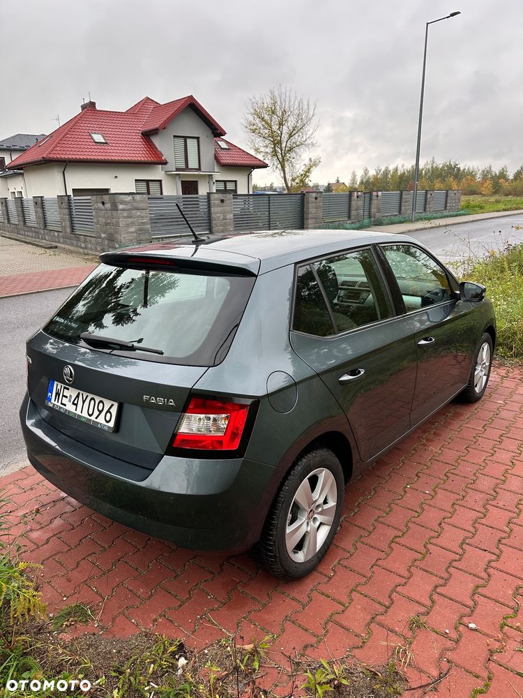 Skoda Fabia 2017 photo 4