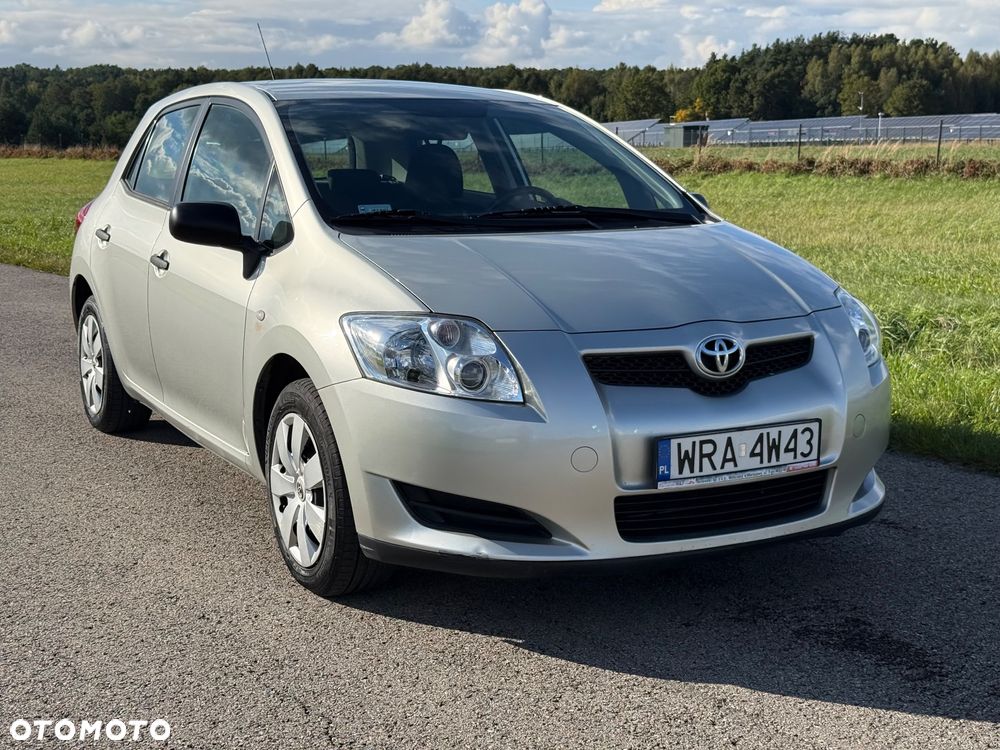 Toyota Auris - 10