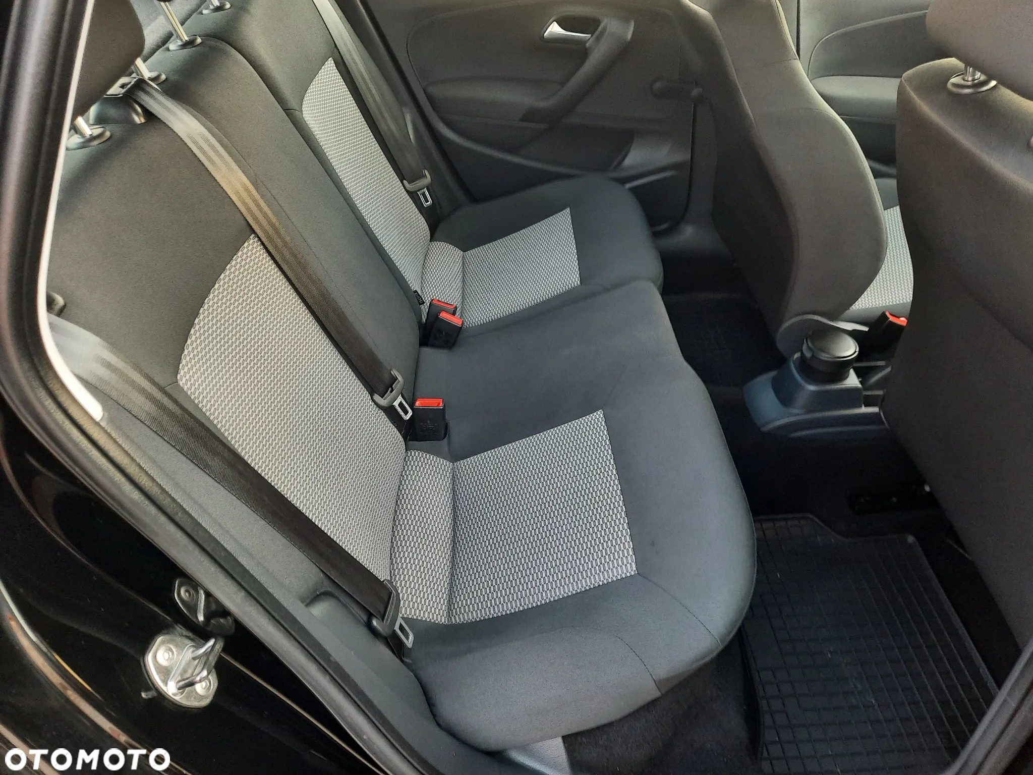 Volkswagen Polo - 13