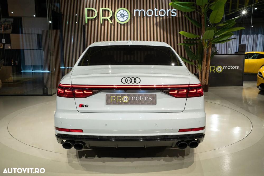 Audi S8 TFSI quattro tiptronic - 5