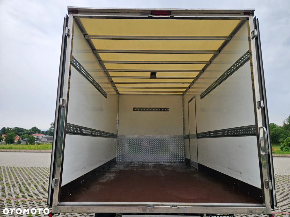 Iveco Daily 35-150, Kontener 8 palet - 15