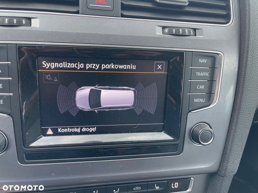 Volkswagen Golf 1.6 TDI BlueMotion Technology Lounge - 20