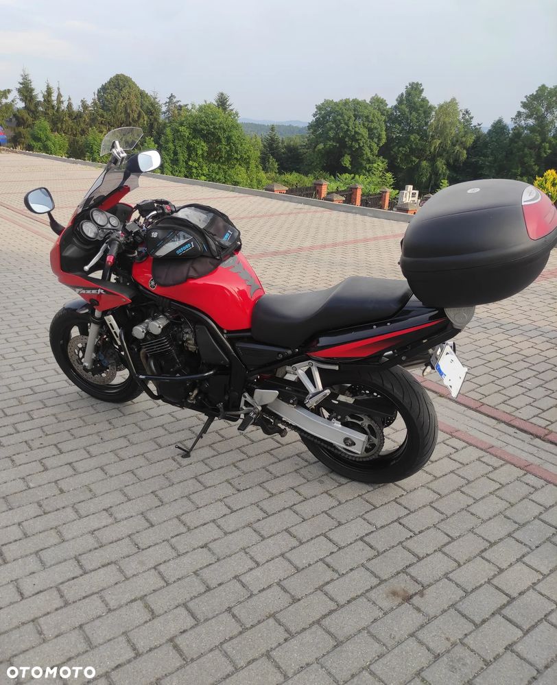 Yamaha FZS - 2