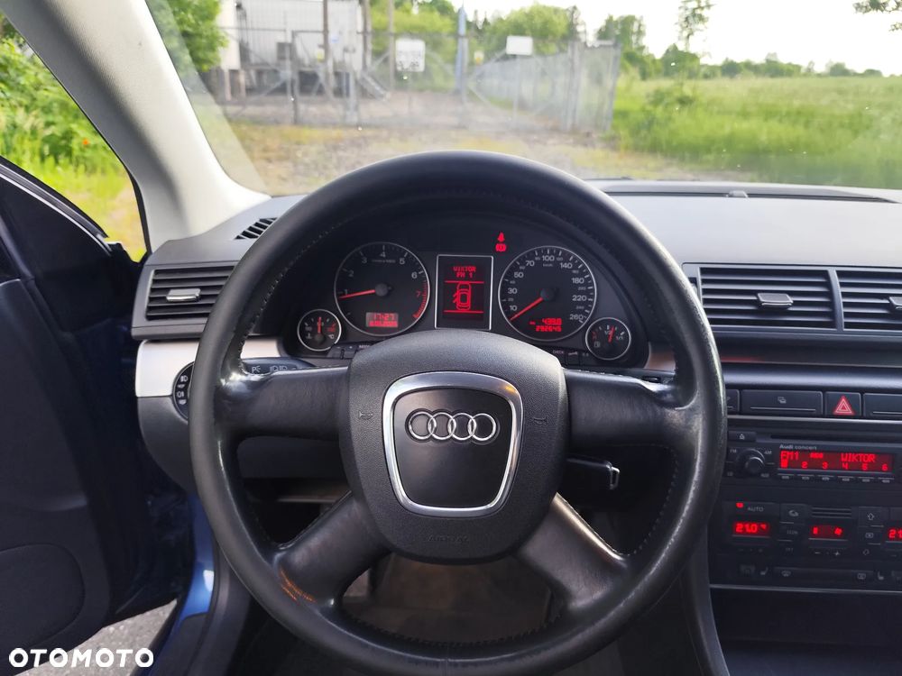 Audi A4 Avant - 10