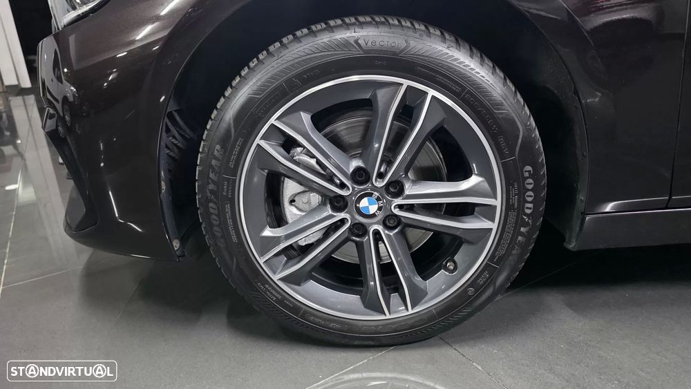 BMW 218 Gran Tourer i 7L Line Sport — fotografia 46